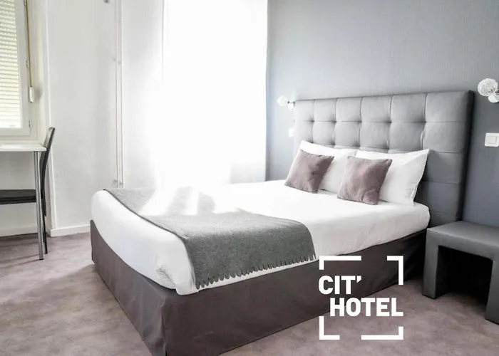Cit\'Hotel L\'Europe - Cholet Gare