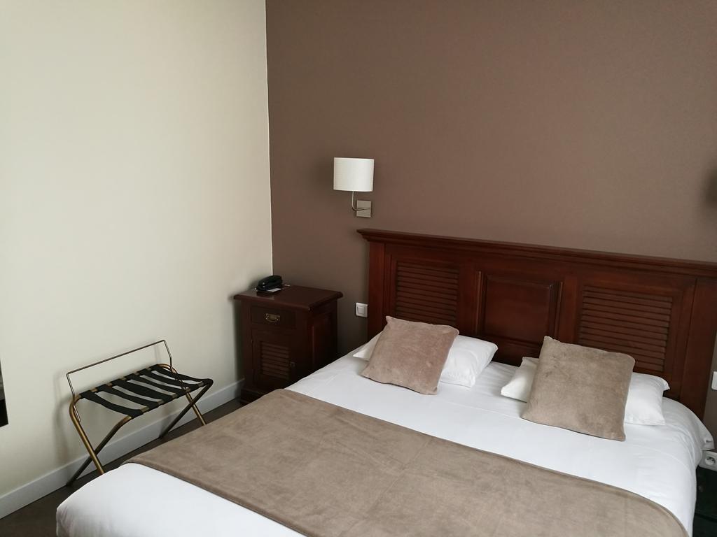 Hotel L'europe - Gare Atacames