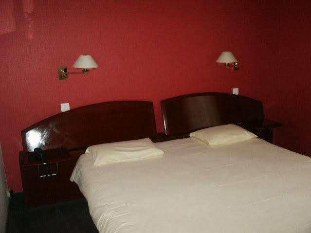 Cit'Hotel L'Europe - Cholet Gare 2*